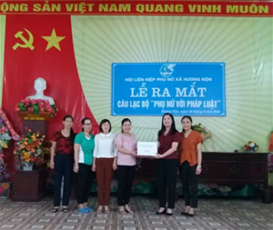 Hội LHPN huyện Tam Nông ra mắt Câu lạc bộ Phụ nữ với Pháp luật