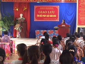 Hội LHPN huyện Hạ Hòa tổ chức Giao lưu tìm hiểu pháp luật năm 2018