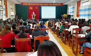 Hạ Hòa: Phối hợp tổ chức tập huấn kỹ năng cho hội viên phụ nữ về Vun đắp giá trị tốt đẹp và phát triển hệ giá trị gia đình Việt Nam