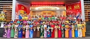 Gặp mặt các nữ đại biểu dự Đại hội Đại biểu Đảng bộ tỉnh Phú Thọ lần thứ XIX, nhiệm kỳ 2020-2025