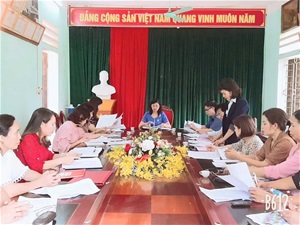 Hội LHPN tỉnh tổ chức Kiểm tra đánh giá giữa nhiệm kỳ thực hiện NQĐH phụ nữ các cấp, NQĐH phụ nữ toàn quốc lần thứ XII tại huyện Phù Ninh