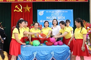 Hội LHPN huyện Đoan Hùng tổ chức Ngày hội mổ lợn nhựa khuyến học, khuyến tài năm 2022