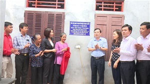 Hội LHPN huyện Thanh Thủy bàn giao nhà Mái ấm tình thương cho hội viên phụ nữ khó khăn tại xã Bảo Yên