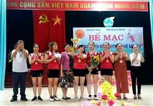     Chung kết giải bóng chuyền hơi nữ huyện Cẩm Khê năm 2018
