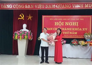 Hội nghị Ban Chấp hành Hội LHPN tỉnh Phú Thọ khóa XV, nhiệm kỳ 2016-2021  kiện toàn nhân sự.