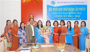 Các huyện Yên Lập, Phù Ninh, Thanh Thủy, Tam Nông thành lập Ủy Ban kiểm tra Hội LHPN huyện