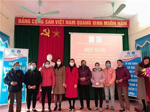 Hỗ trợ tặng thẻ BHYT cho người dân có hoàn cảnh khó khăn từ quỹ Mô hình “Cây bưởi bảo hiểm xã hội” huyện Đoan Hùng