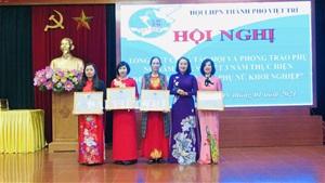 Hội LHPN thành phố Việt Trì Tổ chức tổng kết công tác Hội phụ nữ năm 2020 và sơ kết 3 năm thực hiện Đề án 939 về Hỗ trợ phụ nữ khởi nghiệp